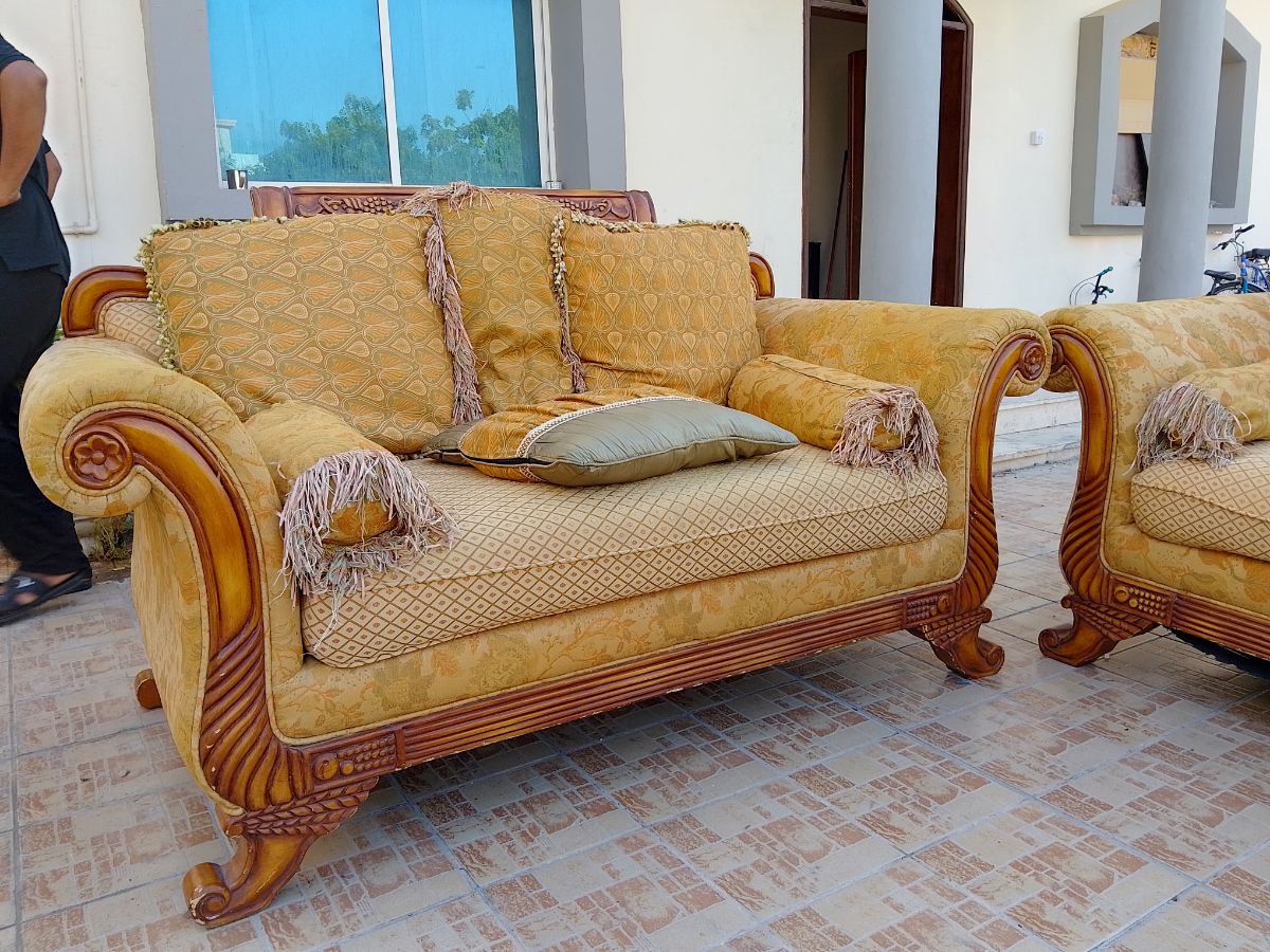 3 pcs Wooden Sofa set - Image 5