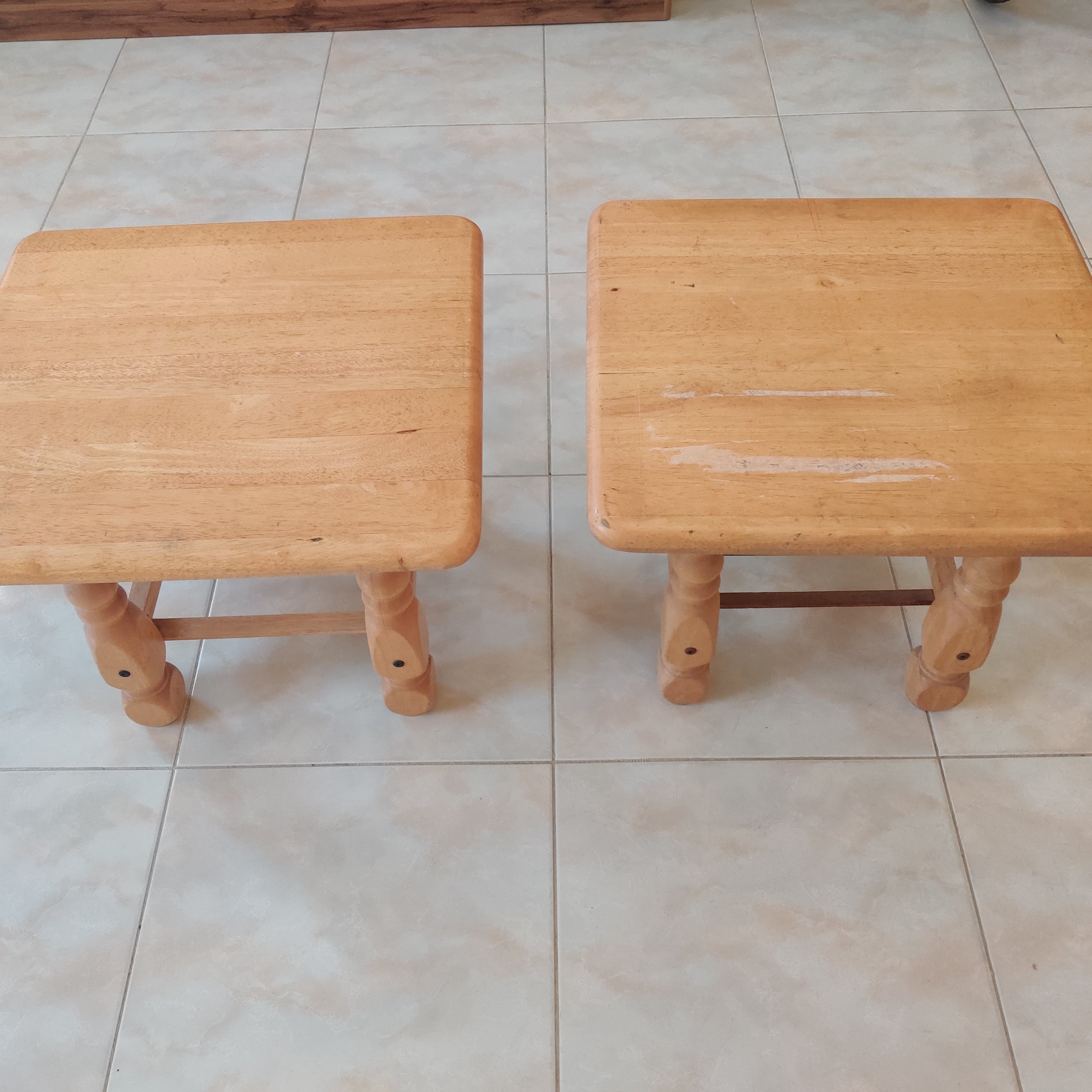 Britanica RO water prifier, side tables and TV table - Image 3