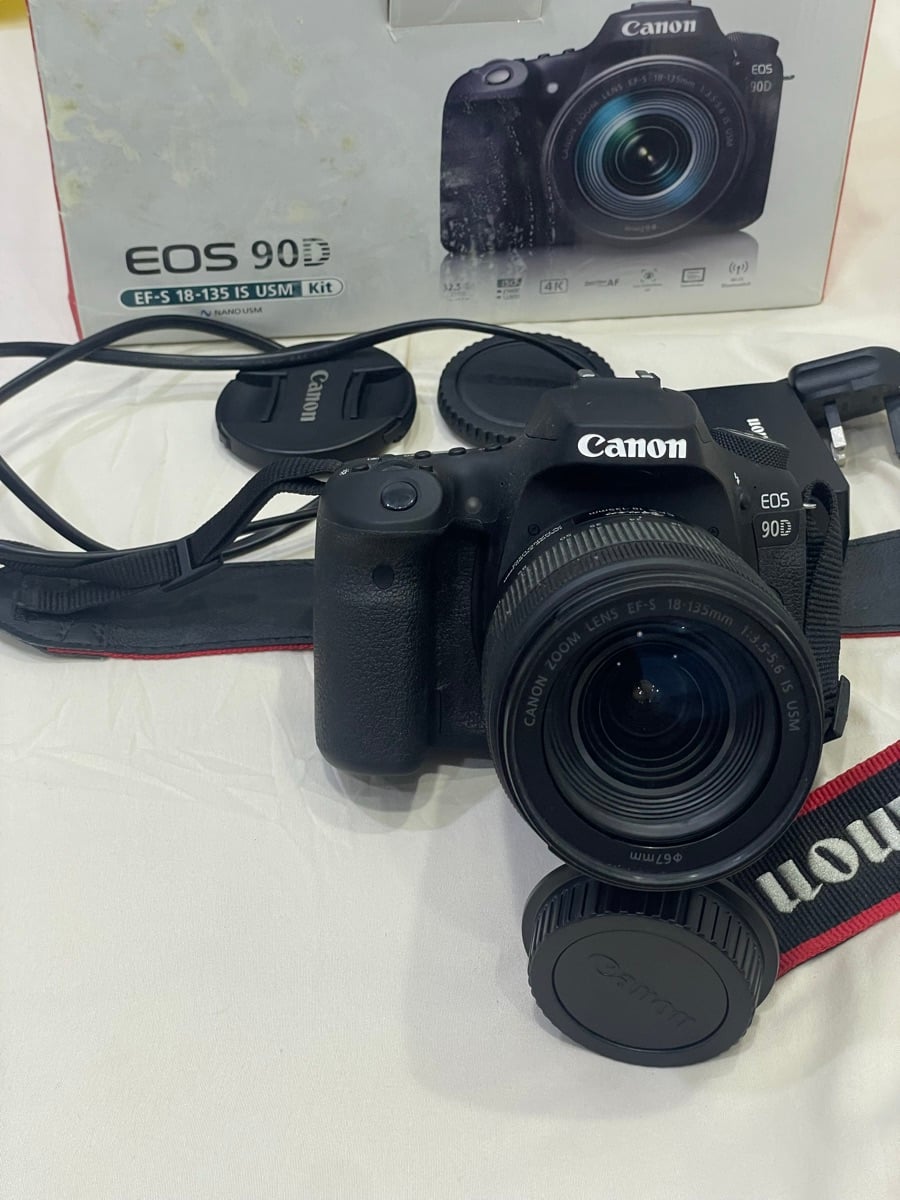 Camera canon 90D - Image 2