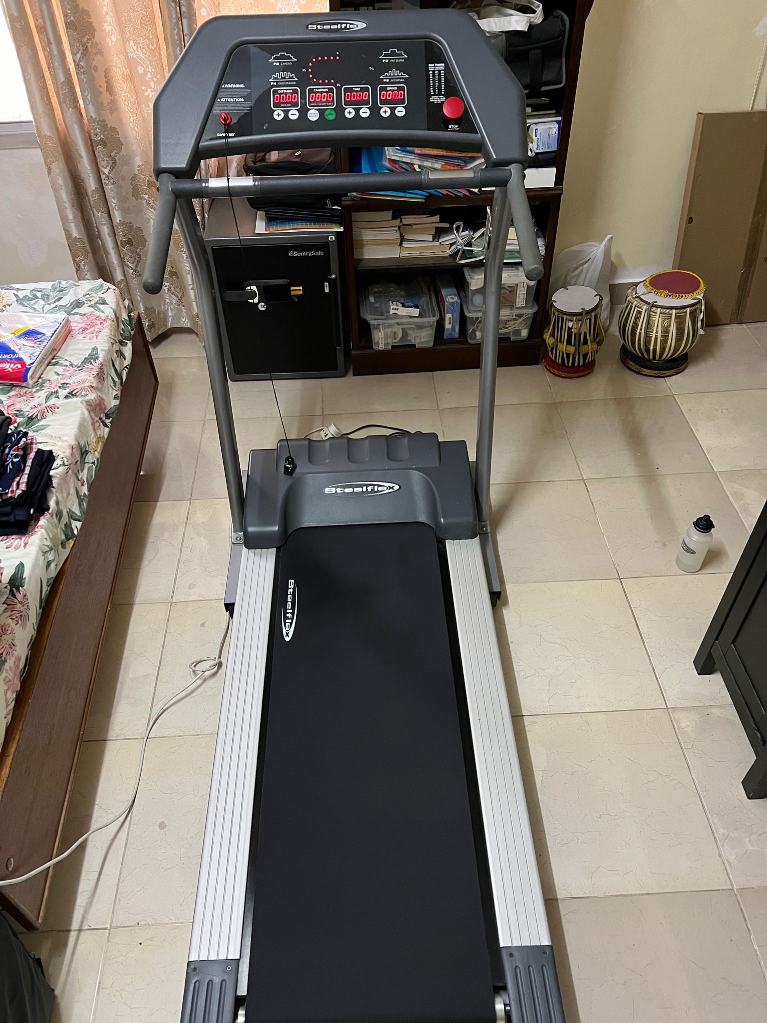 Steelflex XT3300 Treadmill - Image 6