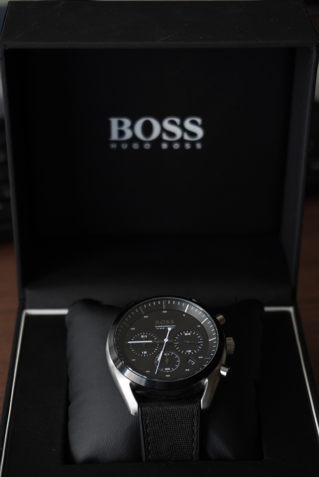 BOSS watches with box and papers - Image 5