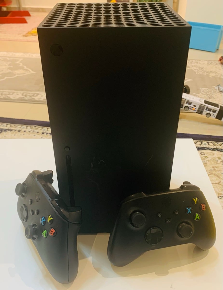X- box series X - Image 2
