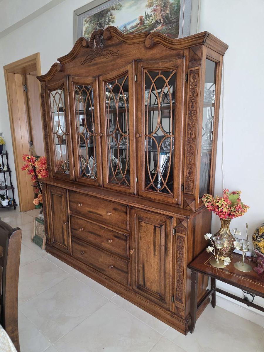 Decorative Crockery unit in Living space - Image 1