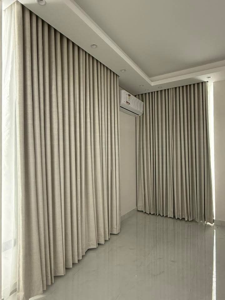 Wave design curtain and sofa carpet - Image 1
