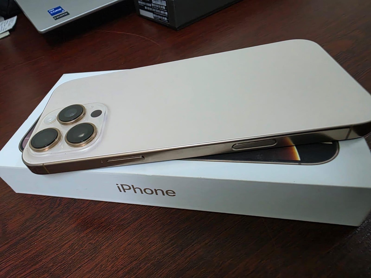 ? iPhone 16 Pro Max – 256GB (Desert Titanium) ? - Image 9