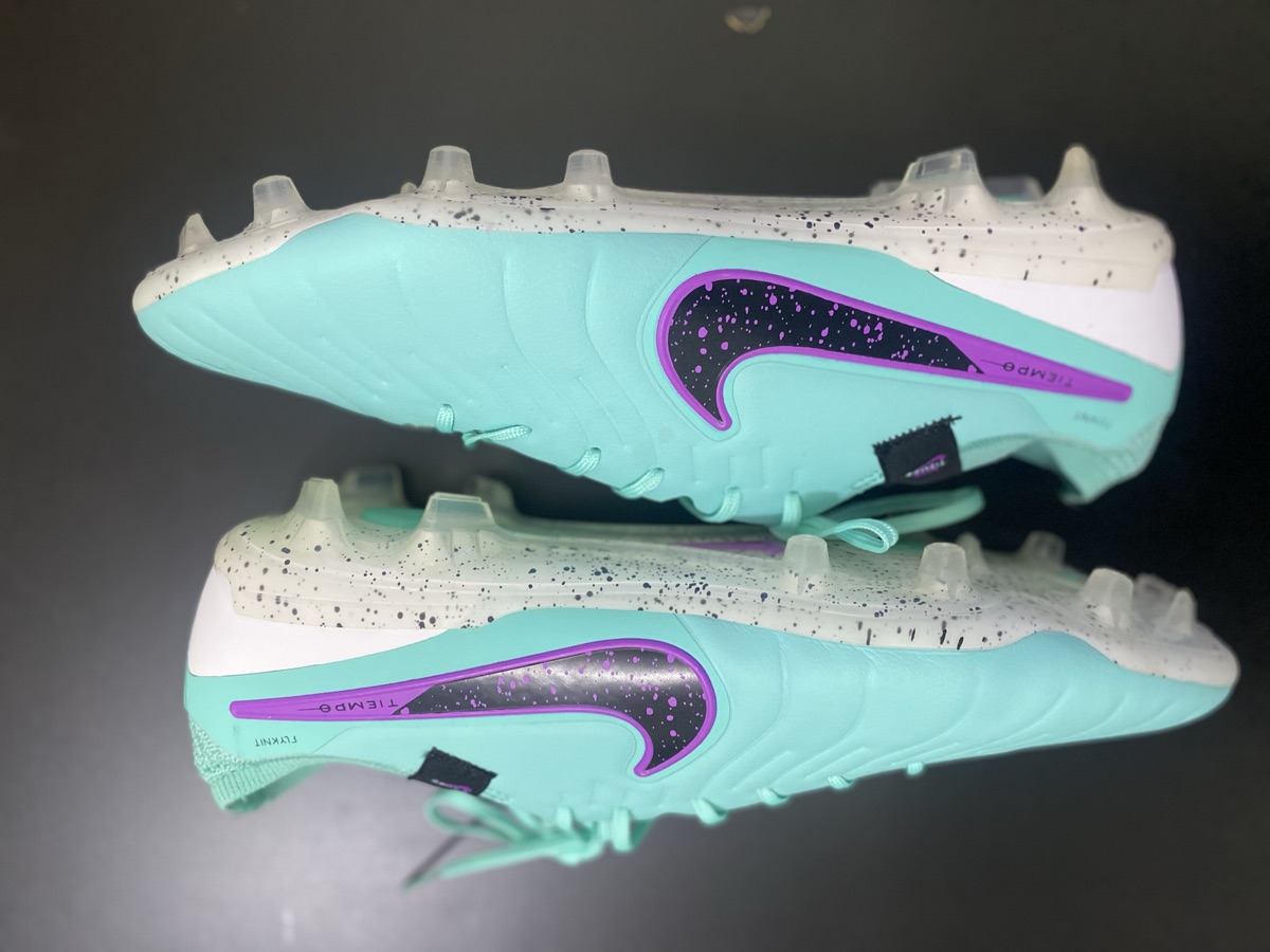 للبيع استارز اديداس اصلى جديد تلبيس 44و45  For sale: Brand new, original Nike Stars, sizes 45.44 - Image 2