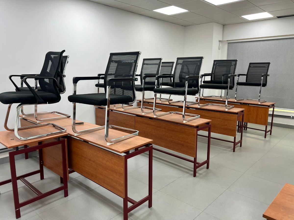 Used office desk and chair buy sell in qatar - Image 6