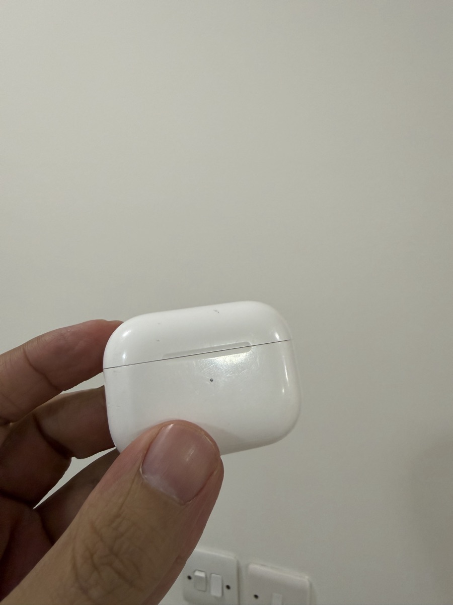 Apple AirPods Pro 2 - Image 2