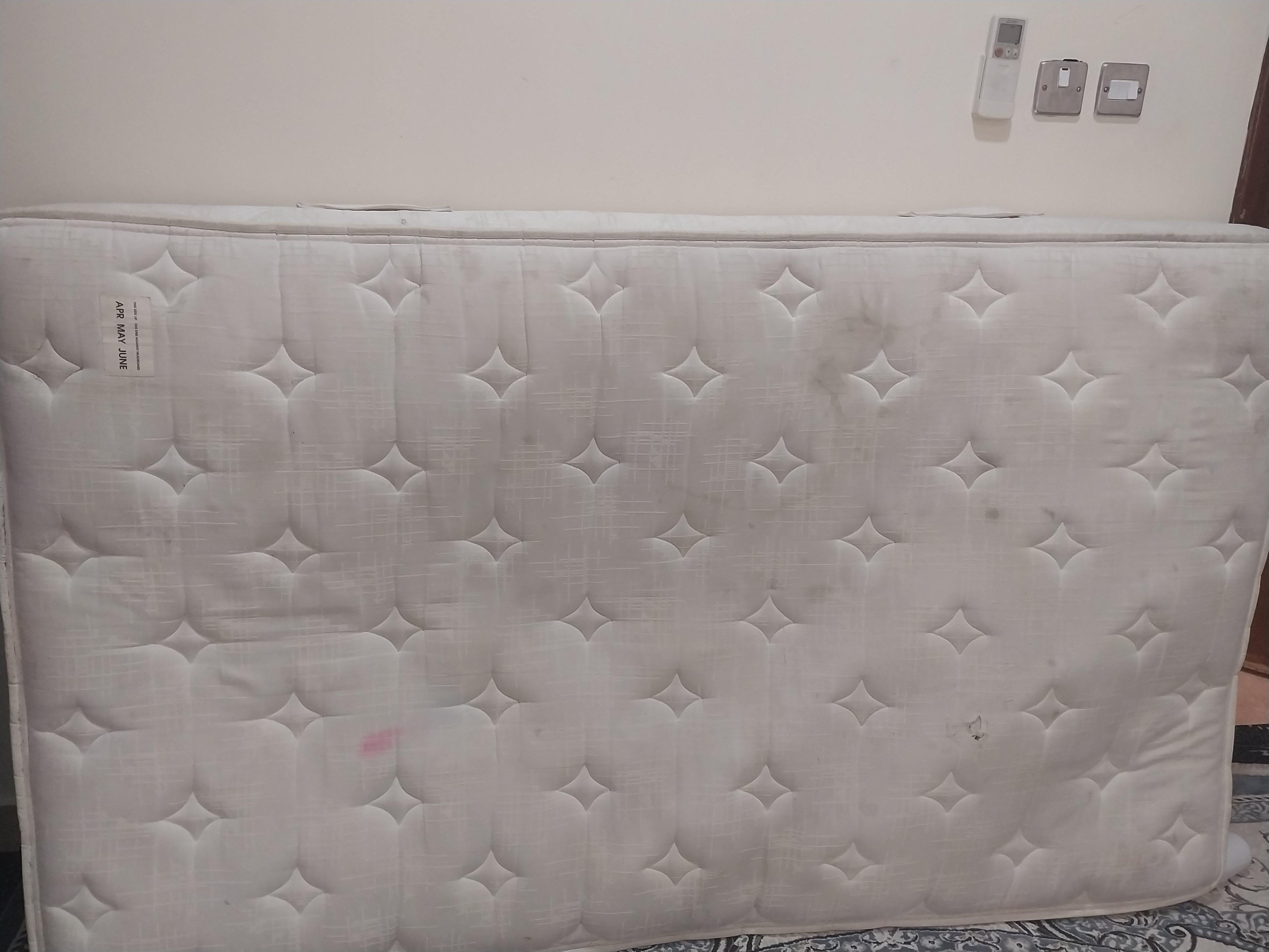 URGENT SALE!!! MATTRESS ON SALE - Image 1