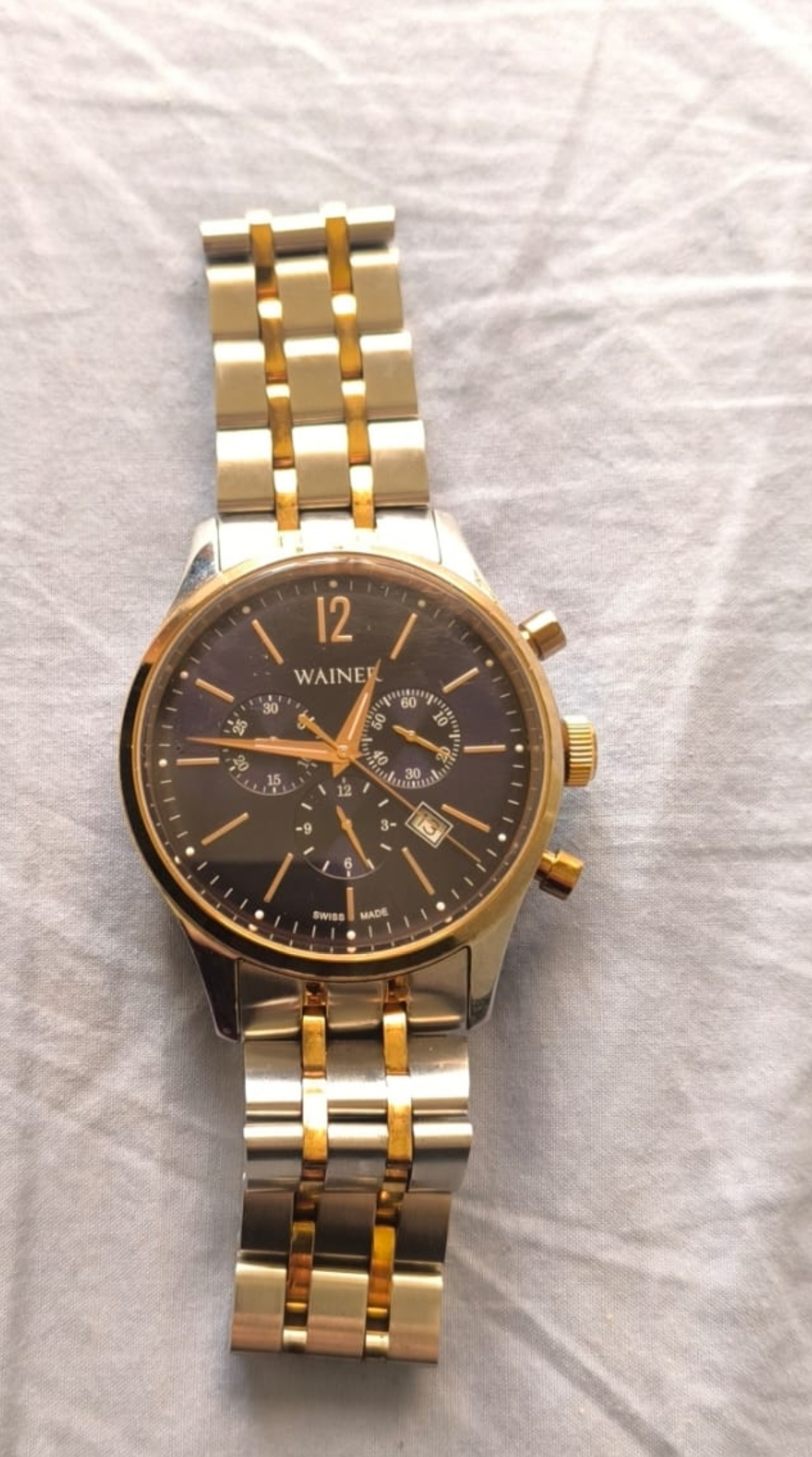 Men watch and women watch  - Image 18