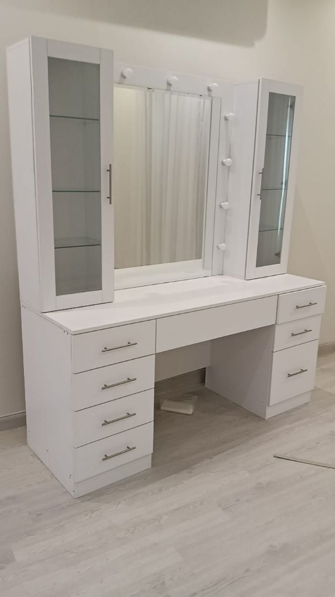 Dressing Table - Image 1