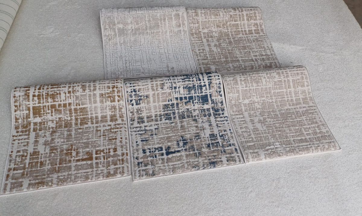 Classic good quality thick carpet - Image 7
