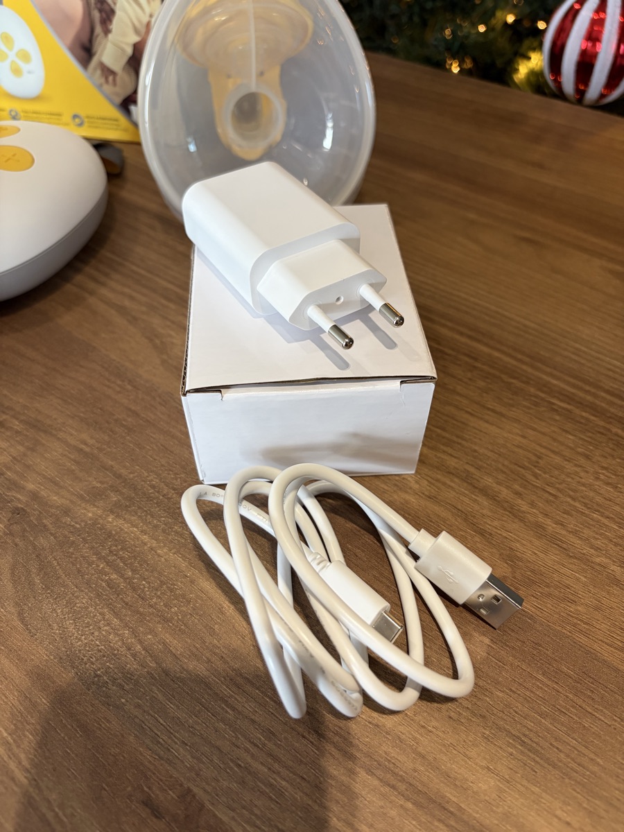 MEDELA Solo Hand-free breast pump - Image 9