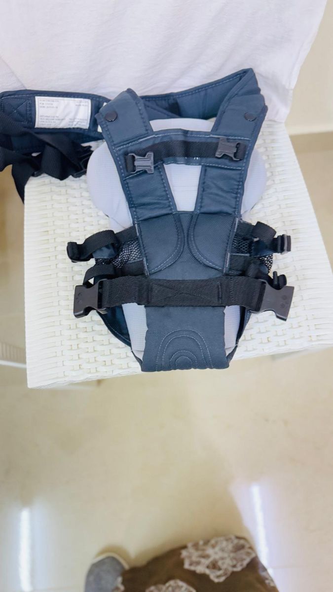 Baby carrier - Image 2