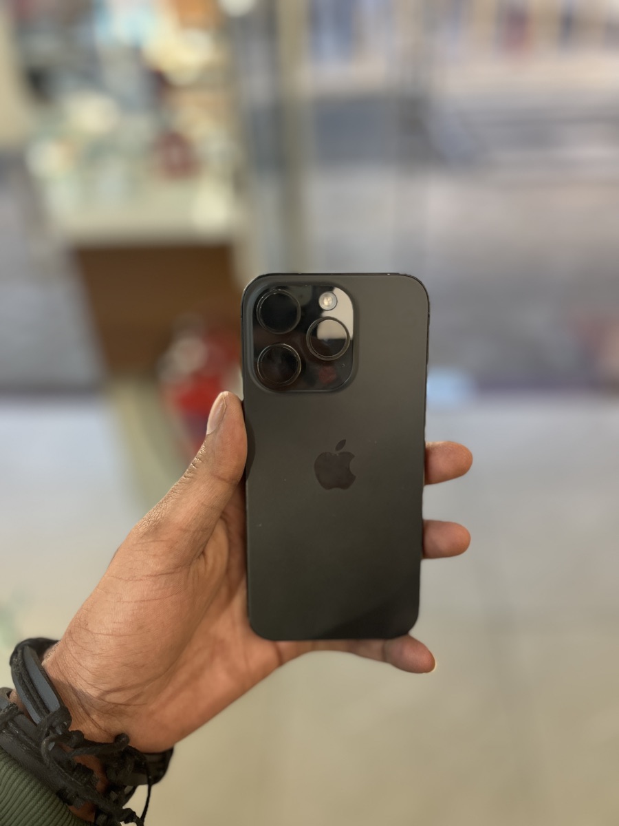 15 pro black 256gb - Image 1