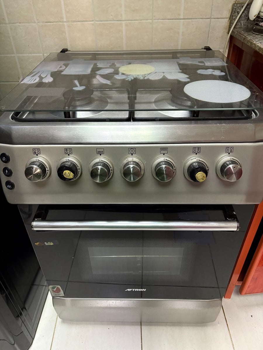 Oven - Image 1