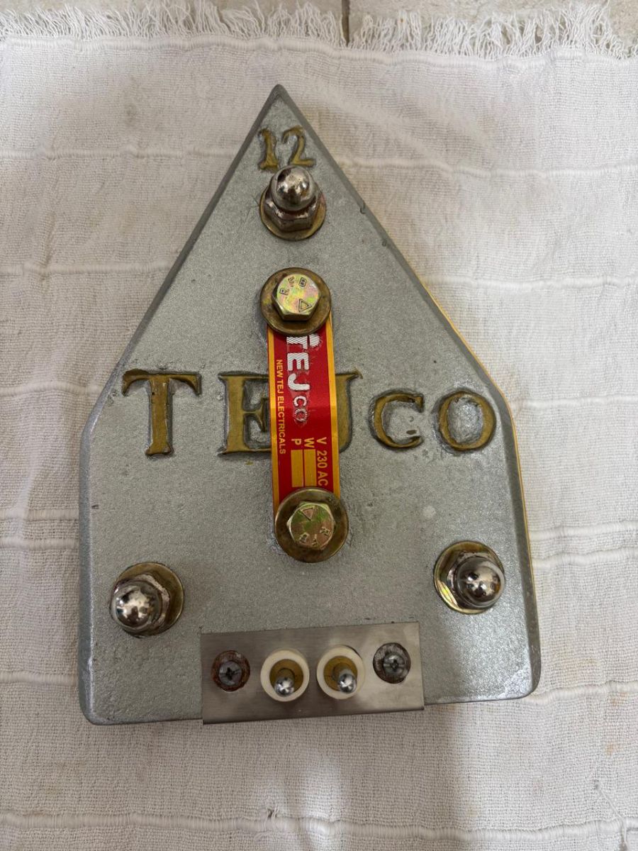6kg industrial iron - Image 1