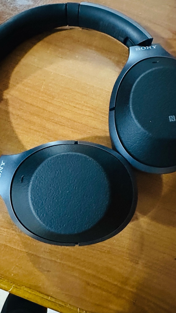 Sony wireless noise cancelling headphones - Image 5
