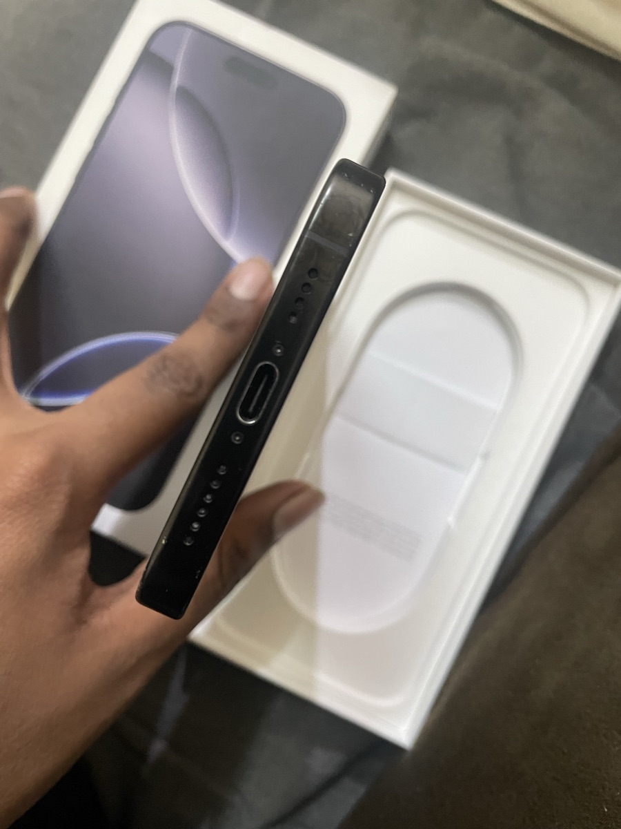 iPhone 16 pro max - Image 2