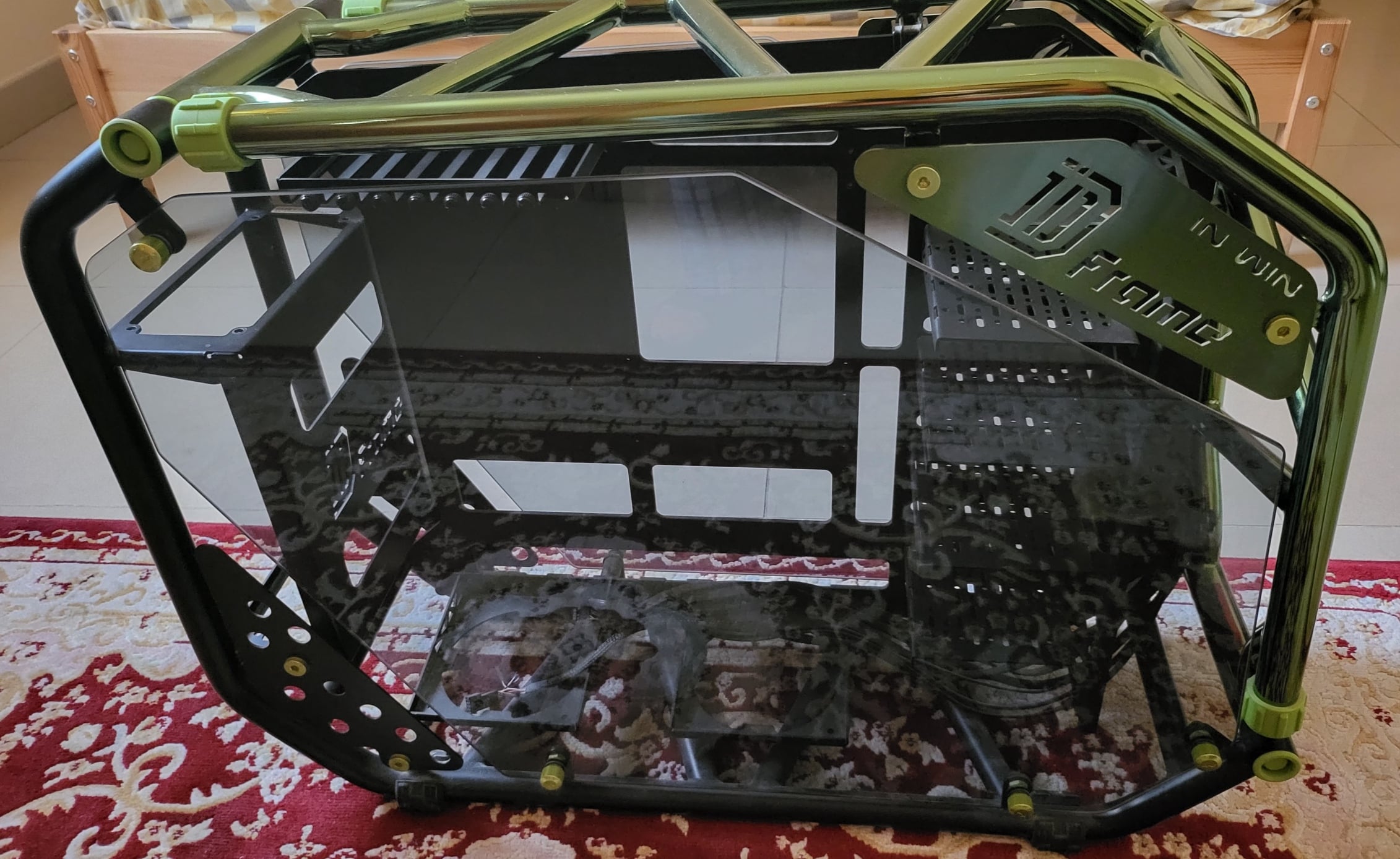 Inwin D fram 2.0 Green and Black colored , With its own 1065W Inwin power supply - Image 6