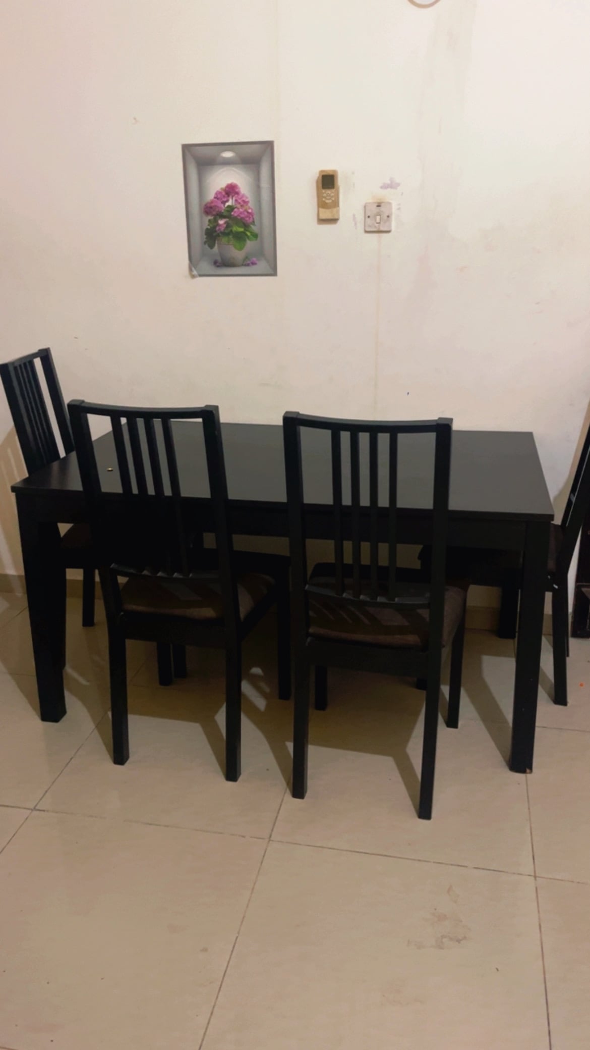 Dinning Table + 4 chairs - Image 2