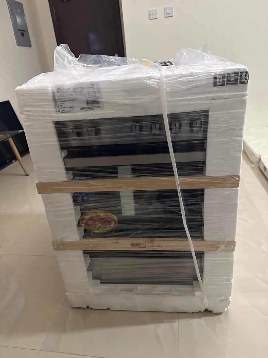 Oscar cooker 60x60 4burner gas with electric cooker - Image 1