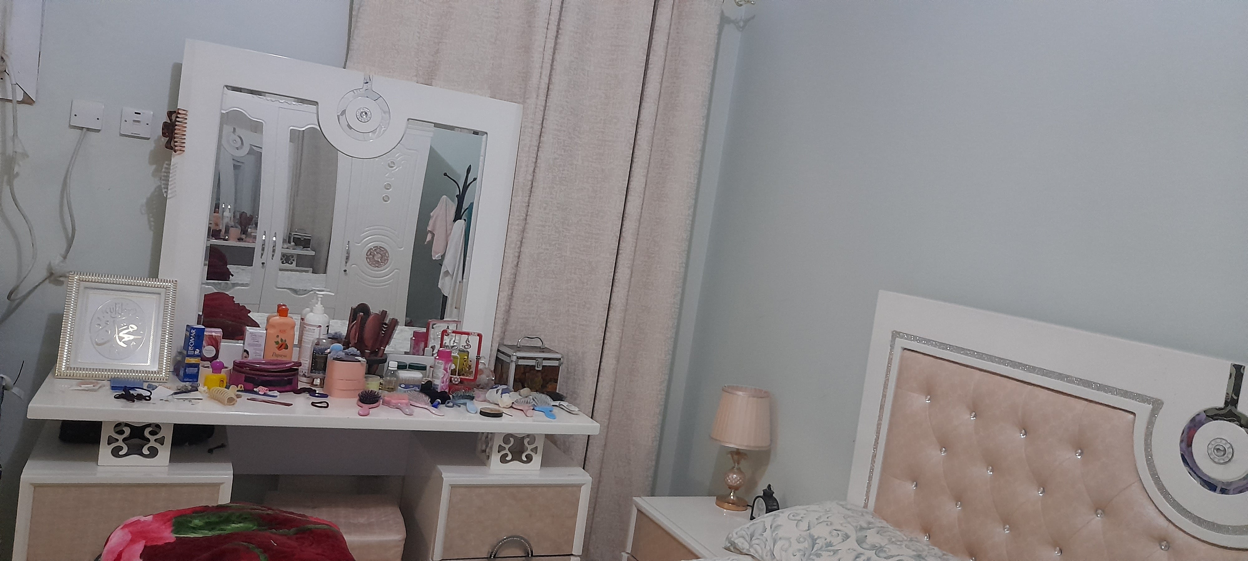Bed room set from pan emirates  - Image 3