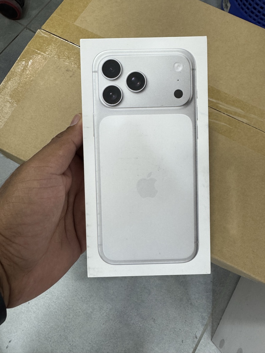 IPHONE 17 PRO MAX, 256GB - Image 1