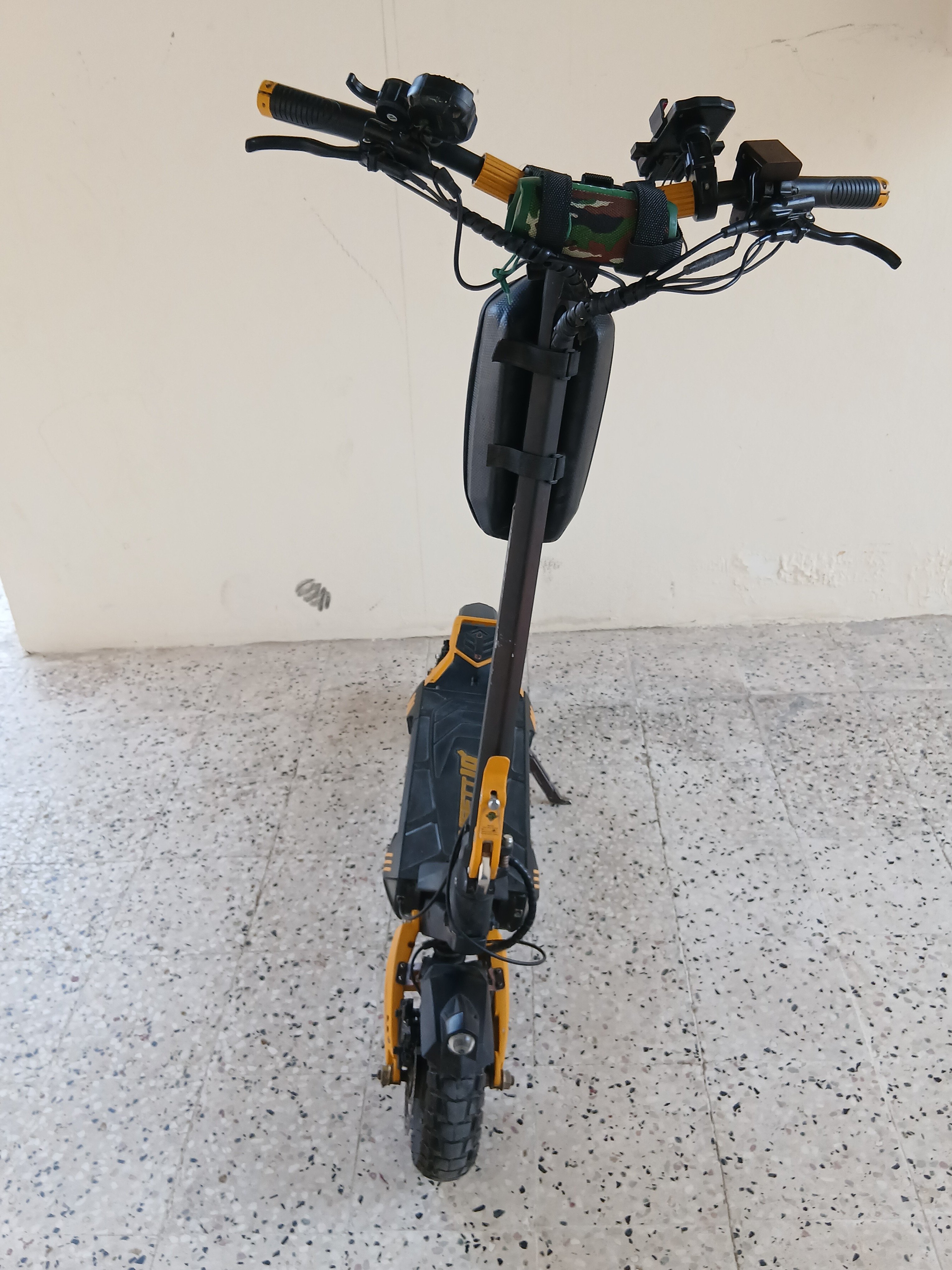 Vsett 10+ E scooter - Image 4