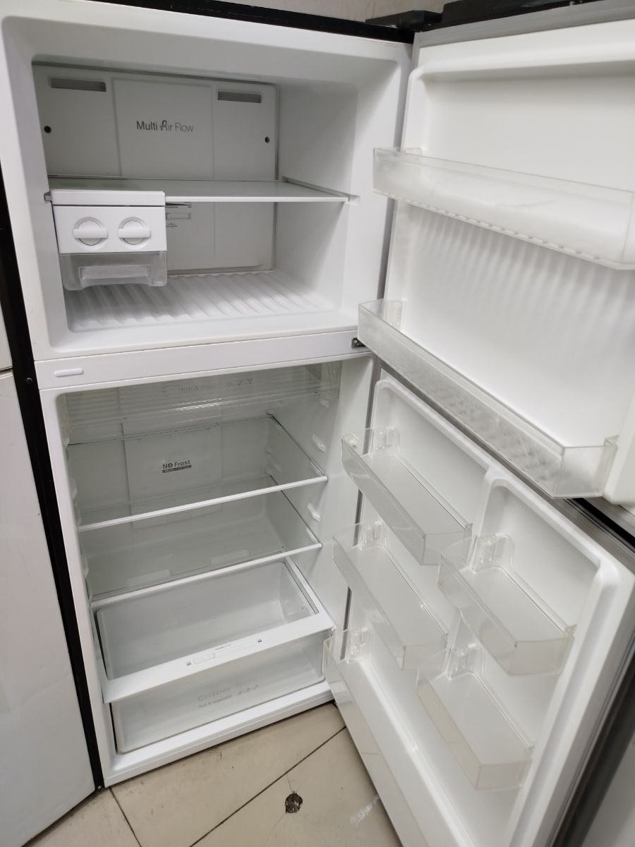 Chiq same same new condition refrigerator for sale - Image 3