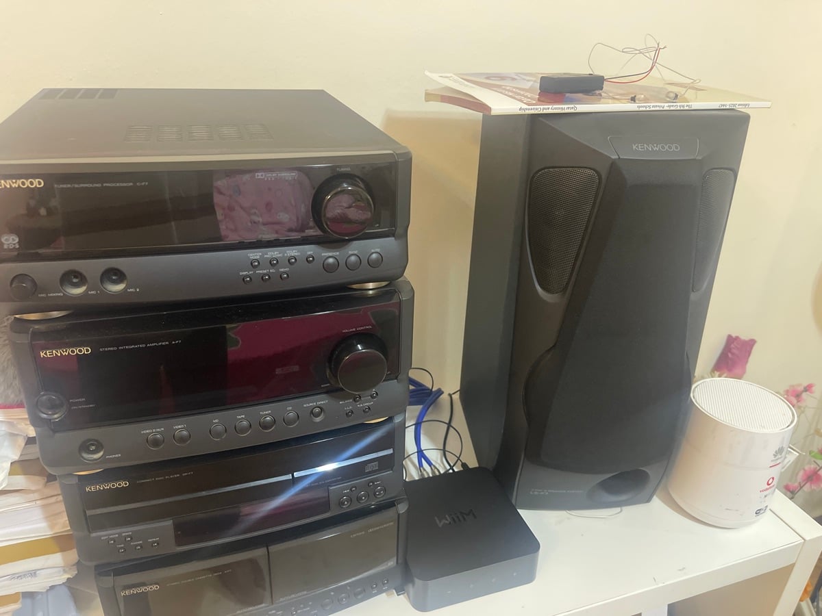 Kenwood Audio System - Image 1