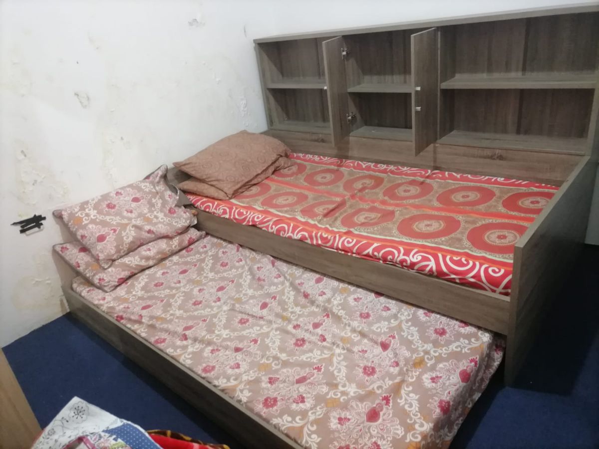 Single bed with under bed - Image 3