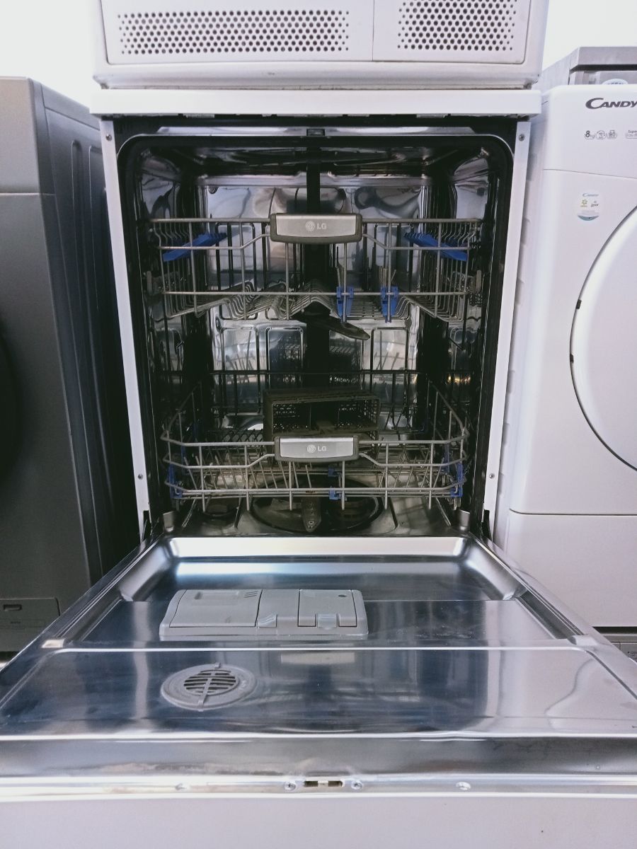LG dishwasher available for sale - Image 2