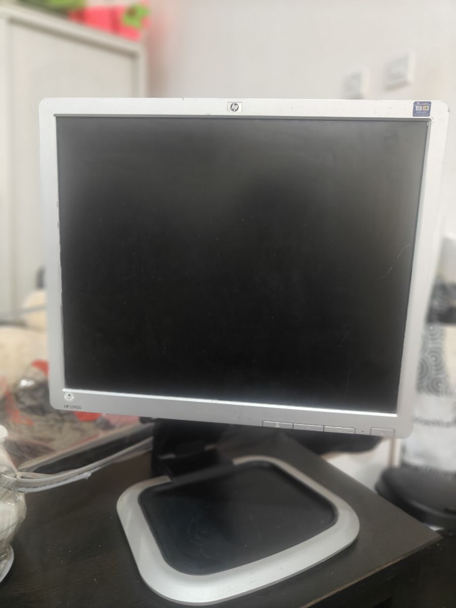 Office tables computer chairs, desktop and pcu, blind fold  for sale - Image 3