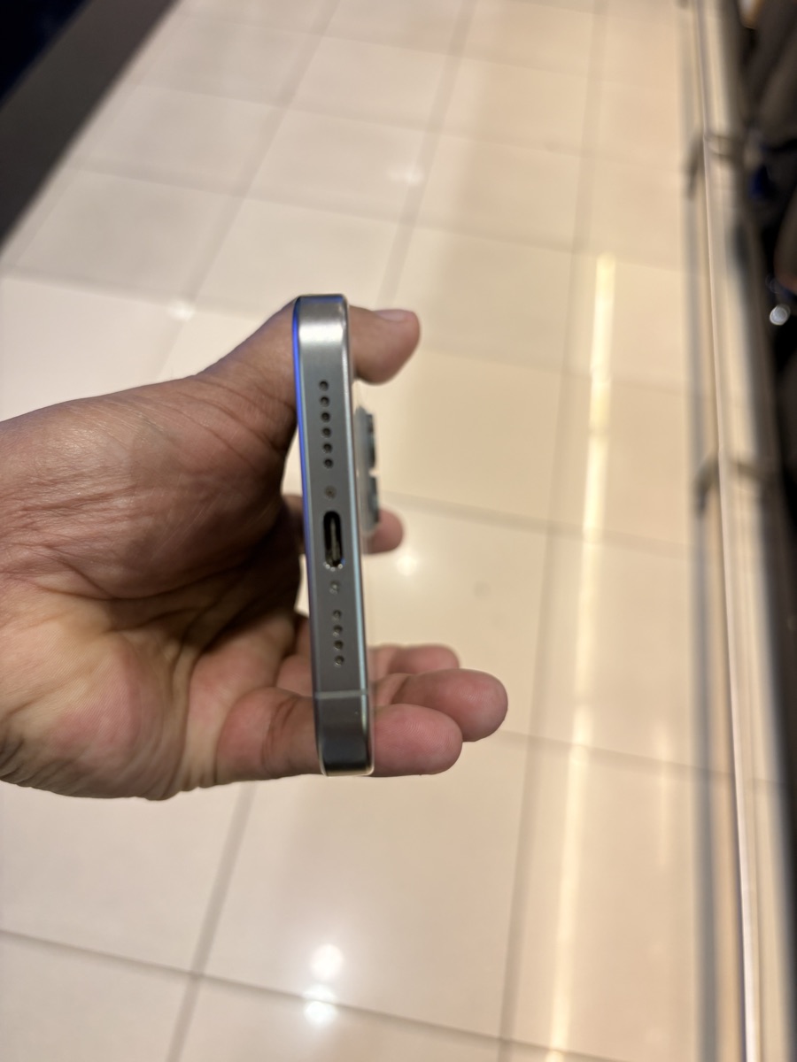 iPhone 15Pro Max 256Gb Natural titanium - Image 1