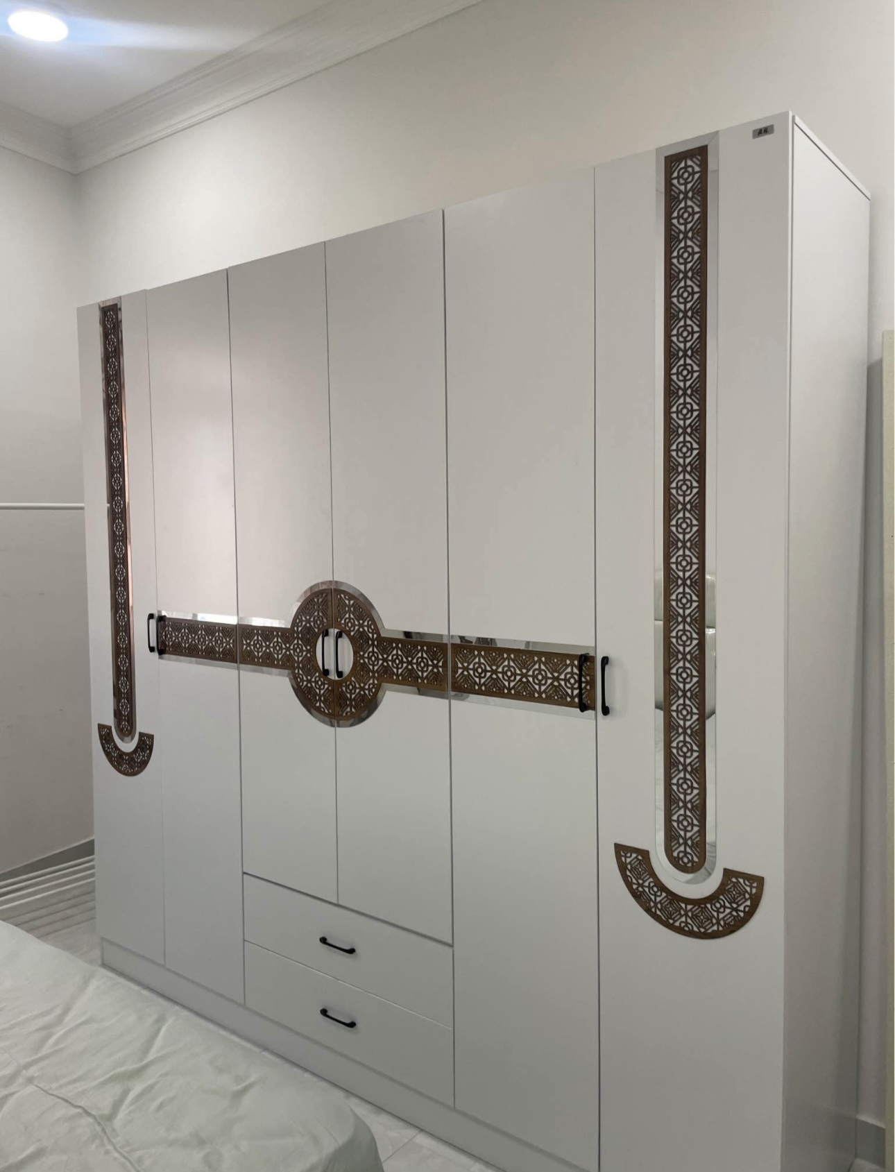 Luxurious Bedroom Set For Sale.Please Call Or What's app - Image 5