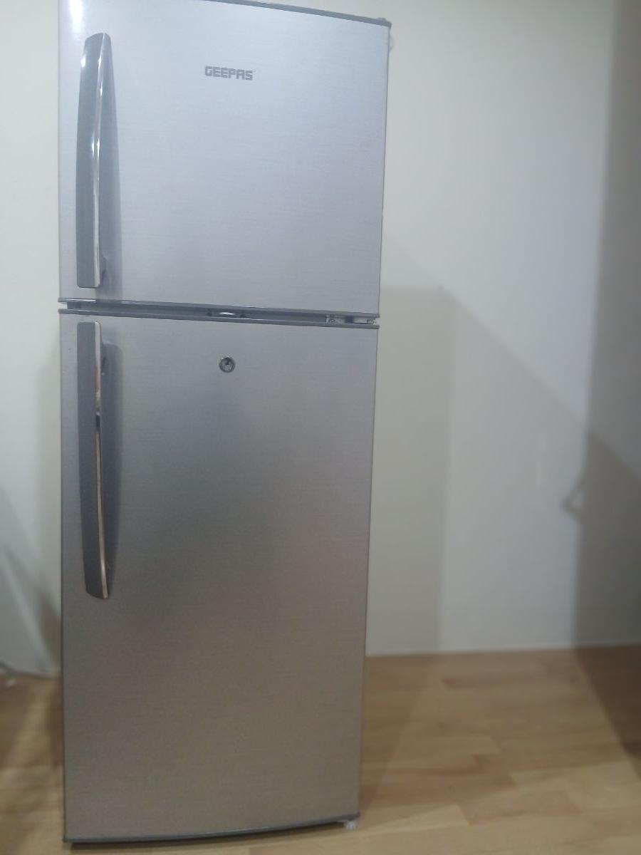 Geepas Refrigerator ( Double door ) - Image 1