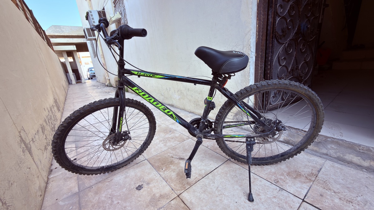 Adults 26 in rally cycle good condition new seat and tyres - Image 1