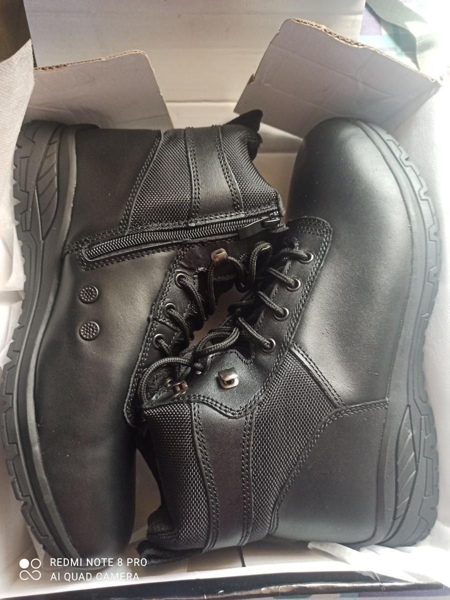 Men's boots - Image 3