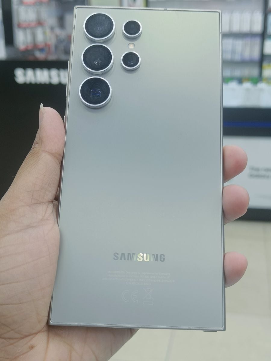 Samsung Galaxy S24 Ultra - Image 1