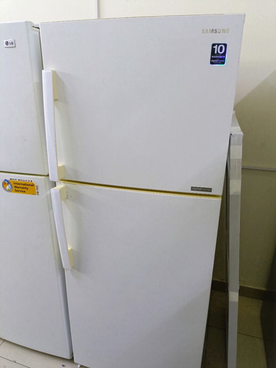 Samsumg refrigerator - Image 1
