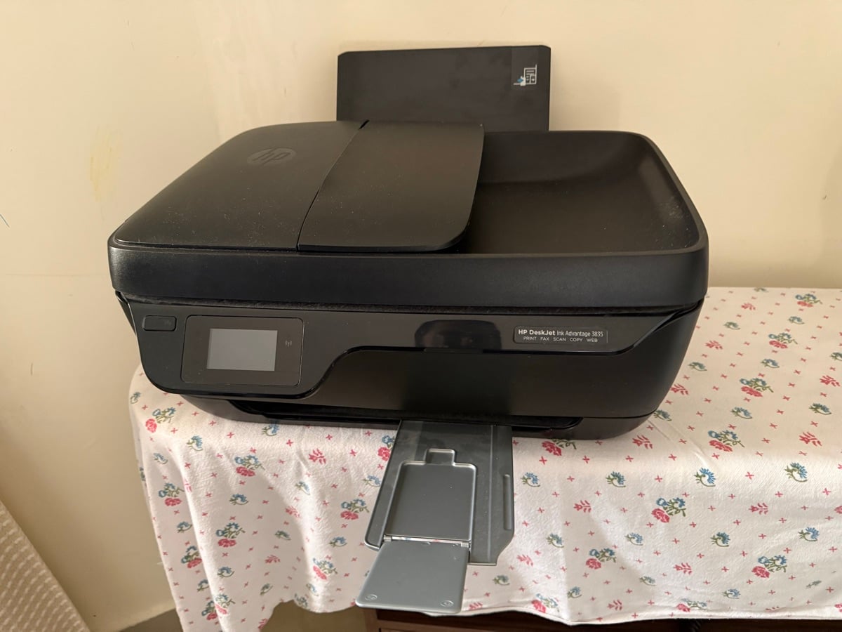 HP deskjet 3835 printer and scanner for sale. With Wifi - Image 2