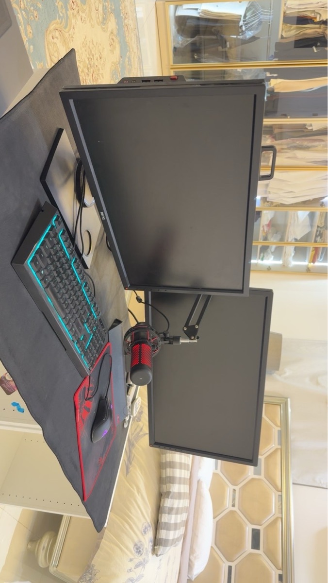 PC - Image 1