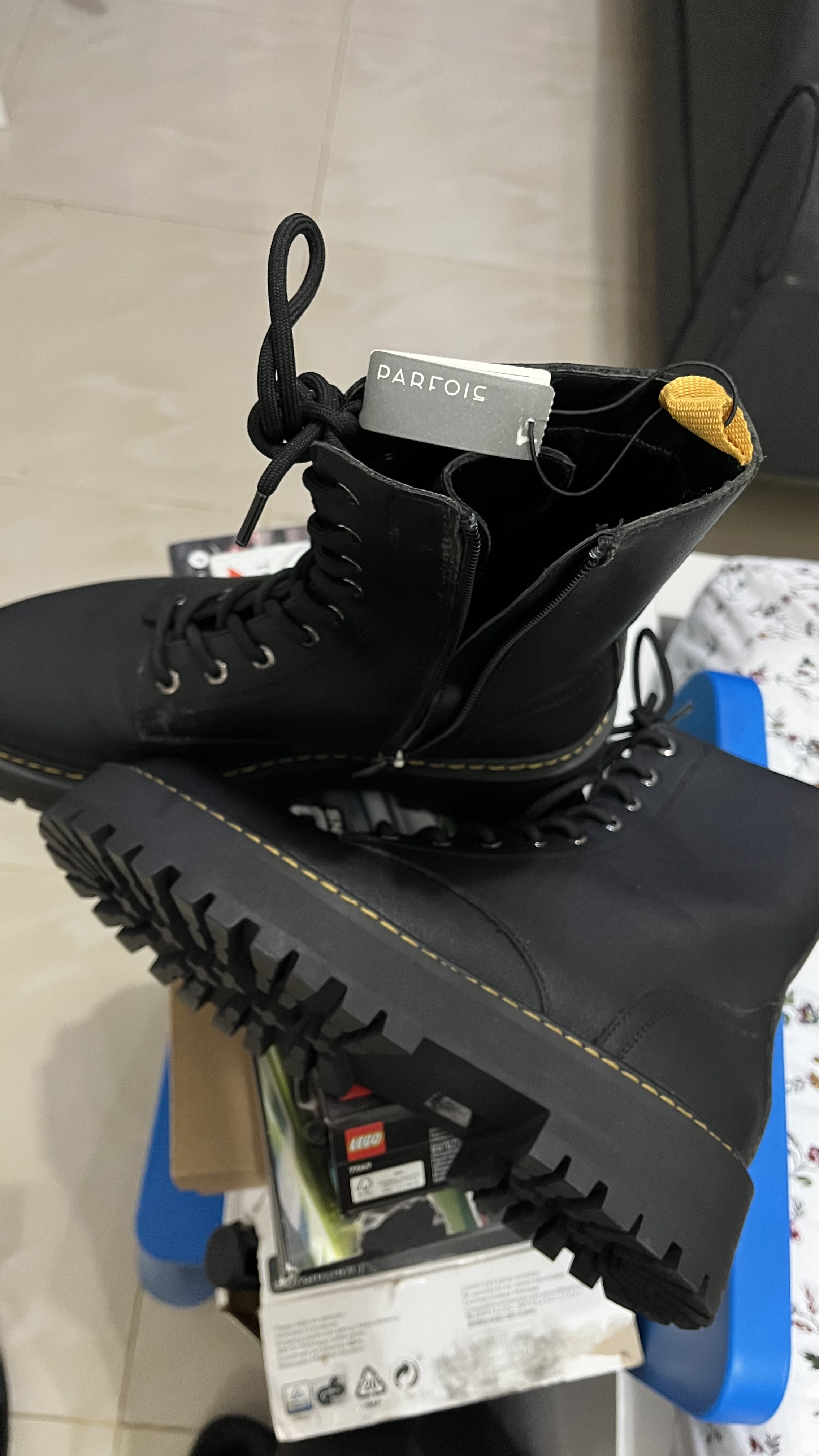 Women Boots - Image 4