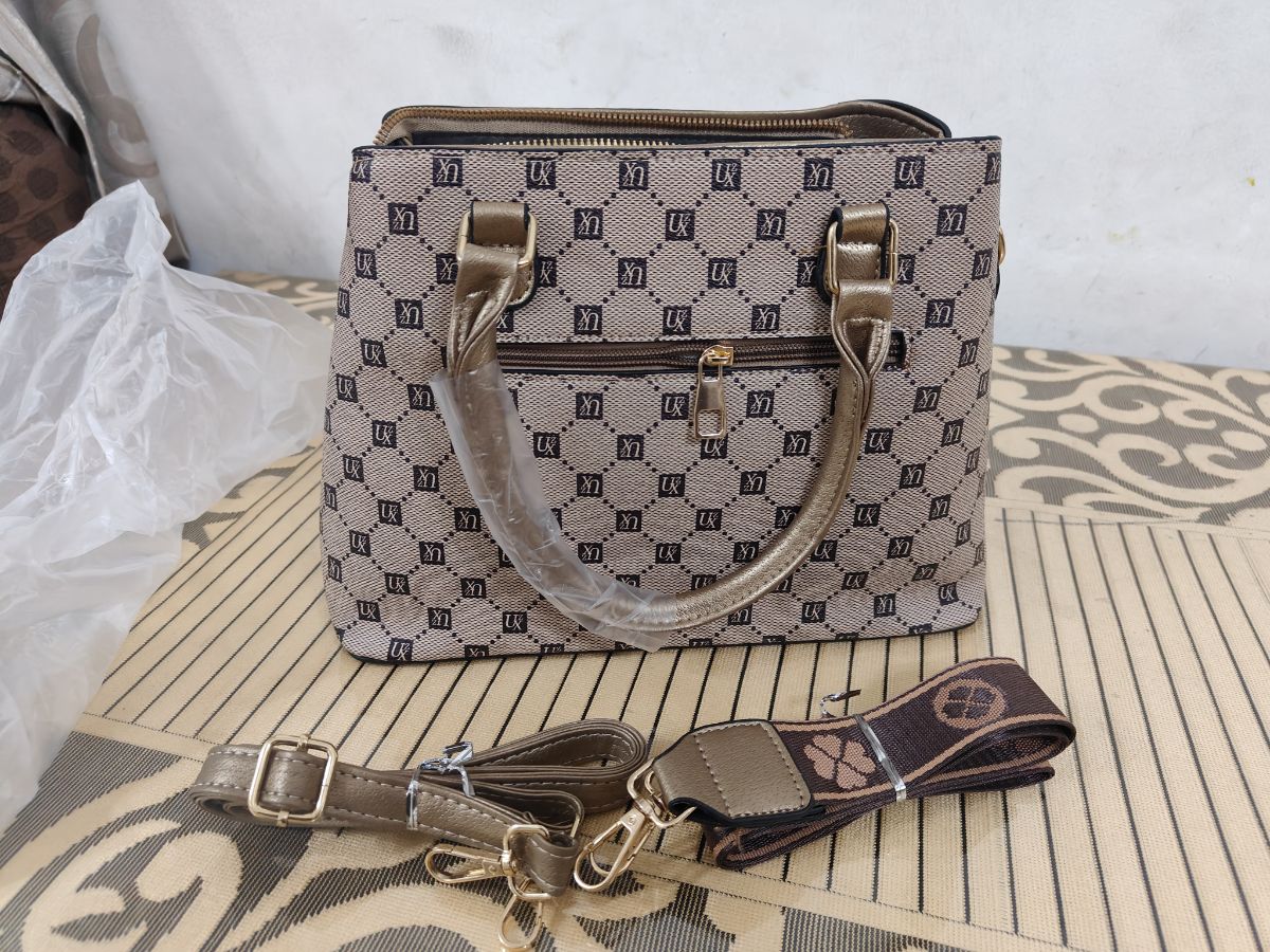 Brand New Stylish Women's Shoulder and Handbag - Large Capacity - Pickup from Al-Wukair - Image 5