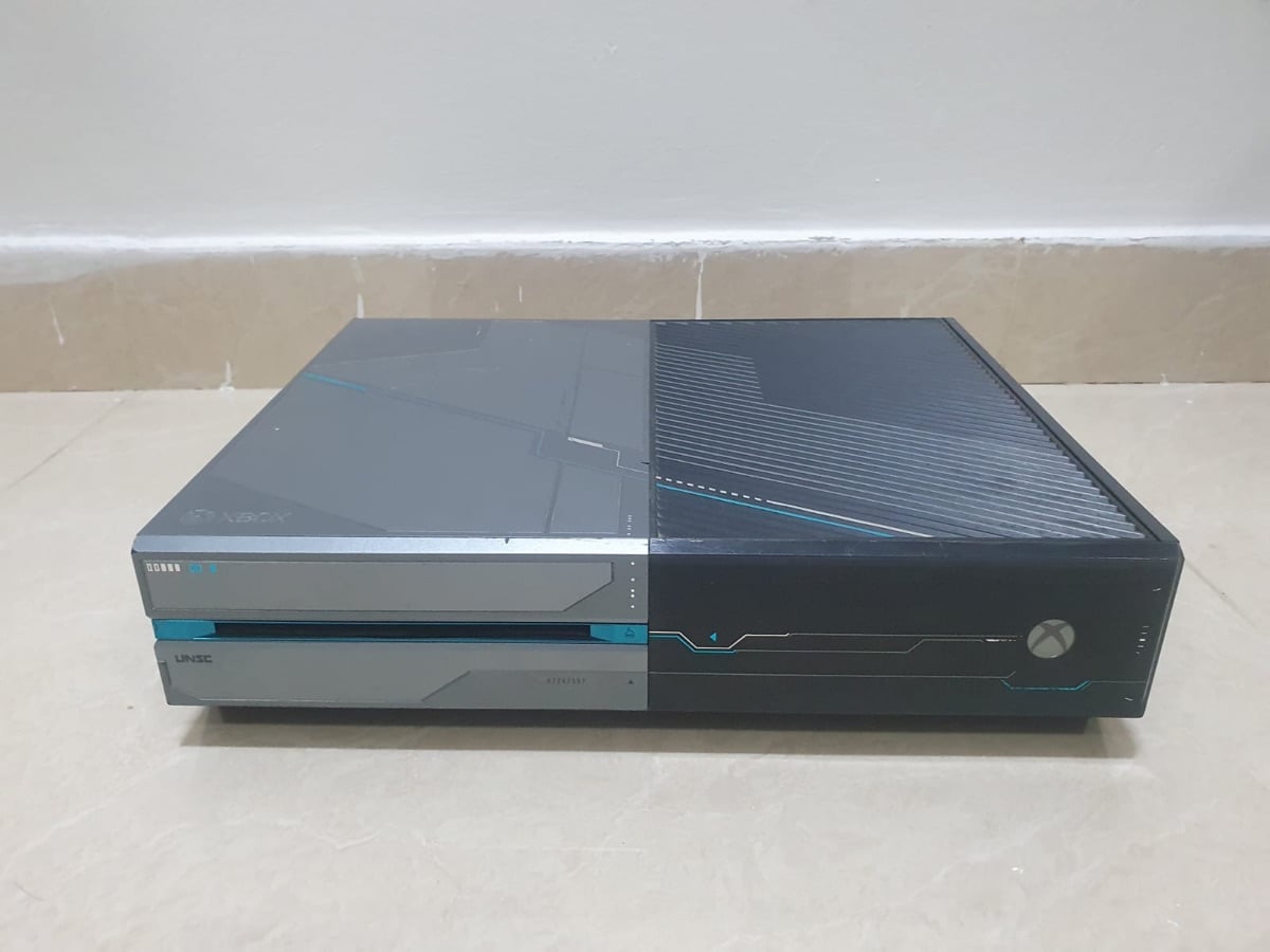Xbox one 1 TB halo limited edition - Image 5