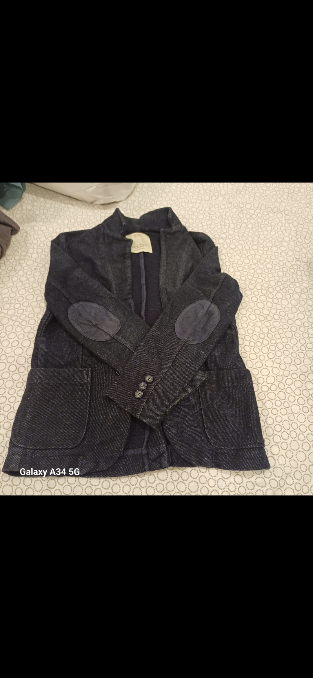 Winter clothes jacket boys 8 to 10 each 25 - Image 8