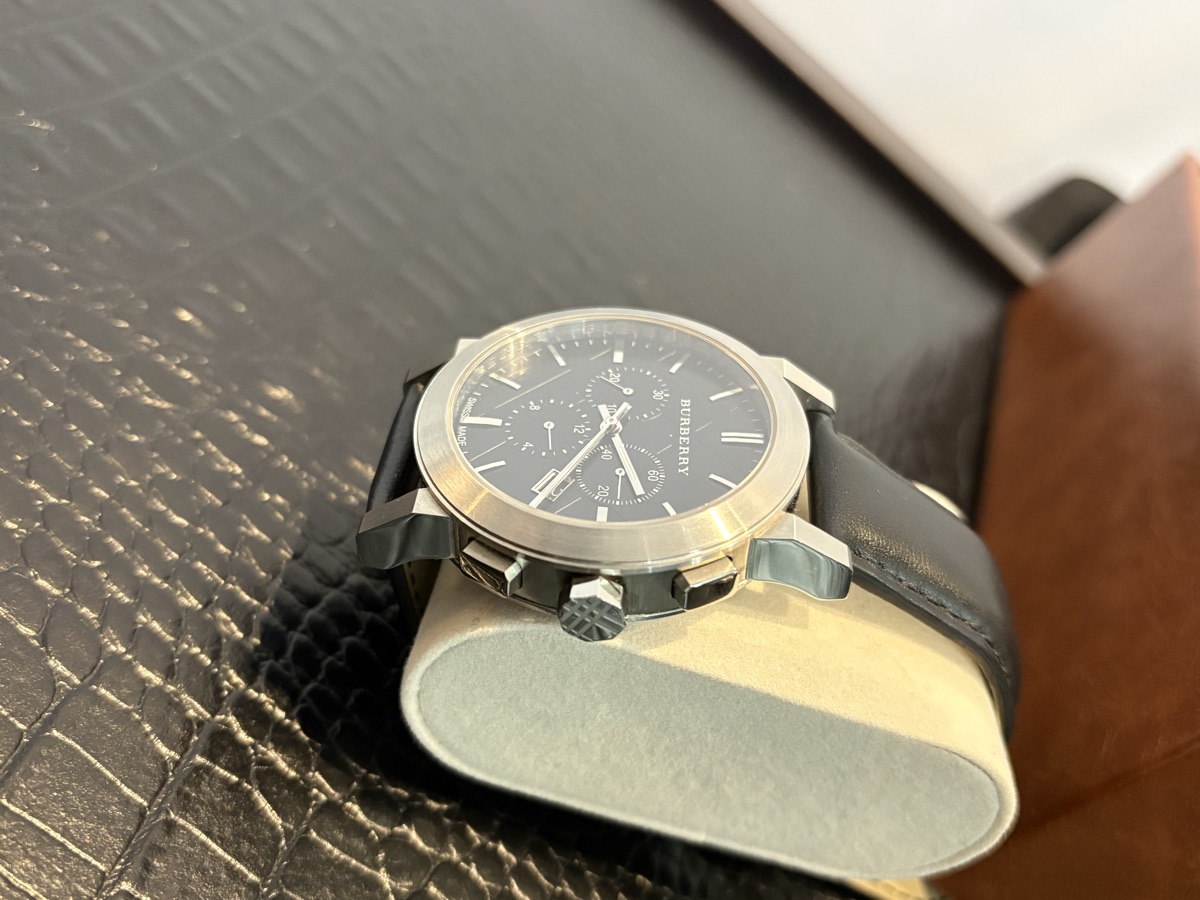 Burberry  Cronograph - Image 2