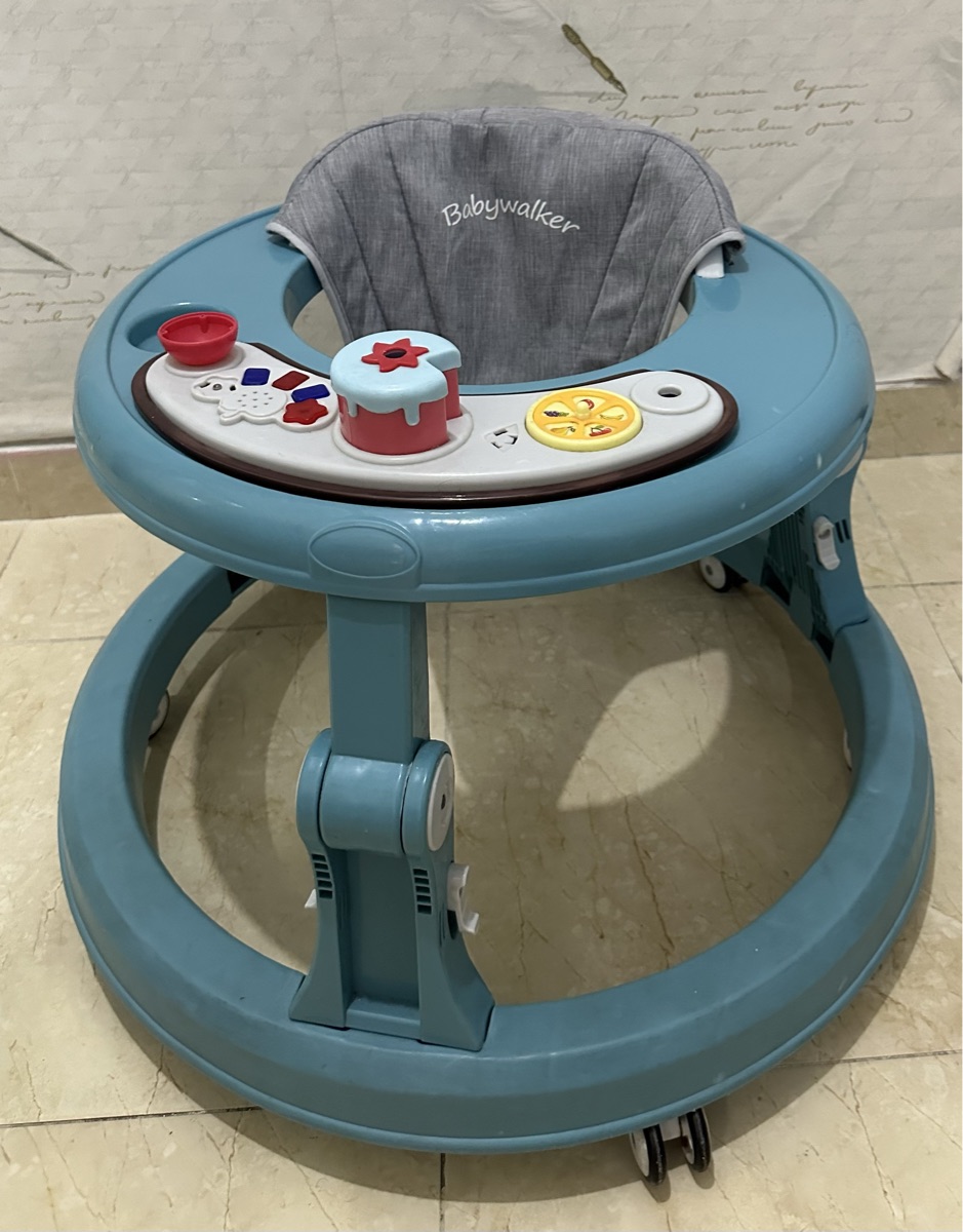 Baby walker - Image 1