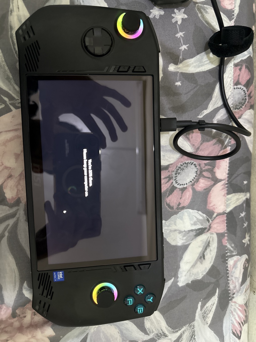 MSI Claw A1 M Ultra 7 - Image 1